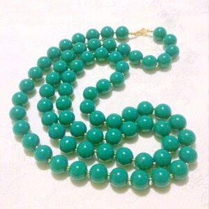 Vintage Green and Gold Lucite Beaded Necklace
